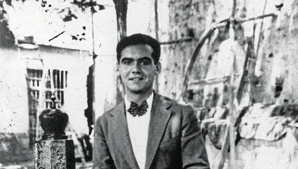 Federico García Lorca con 29 años de edad